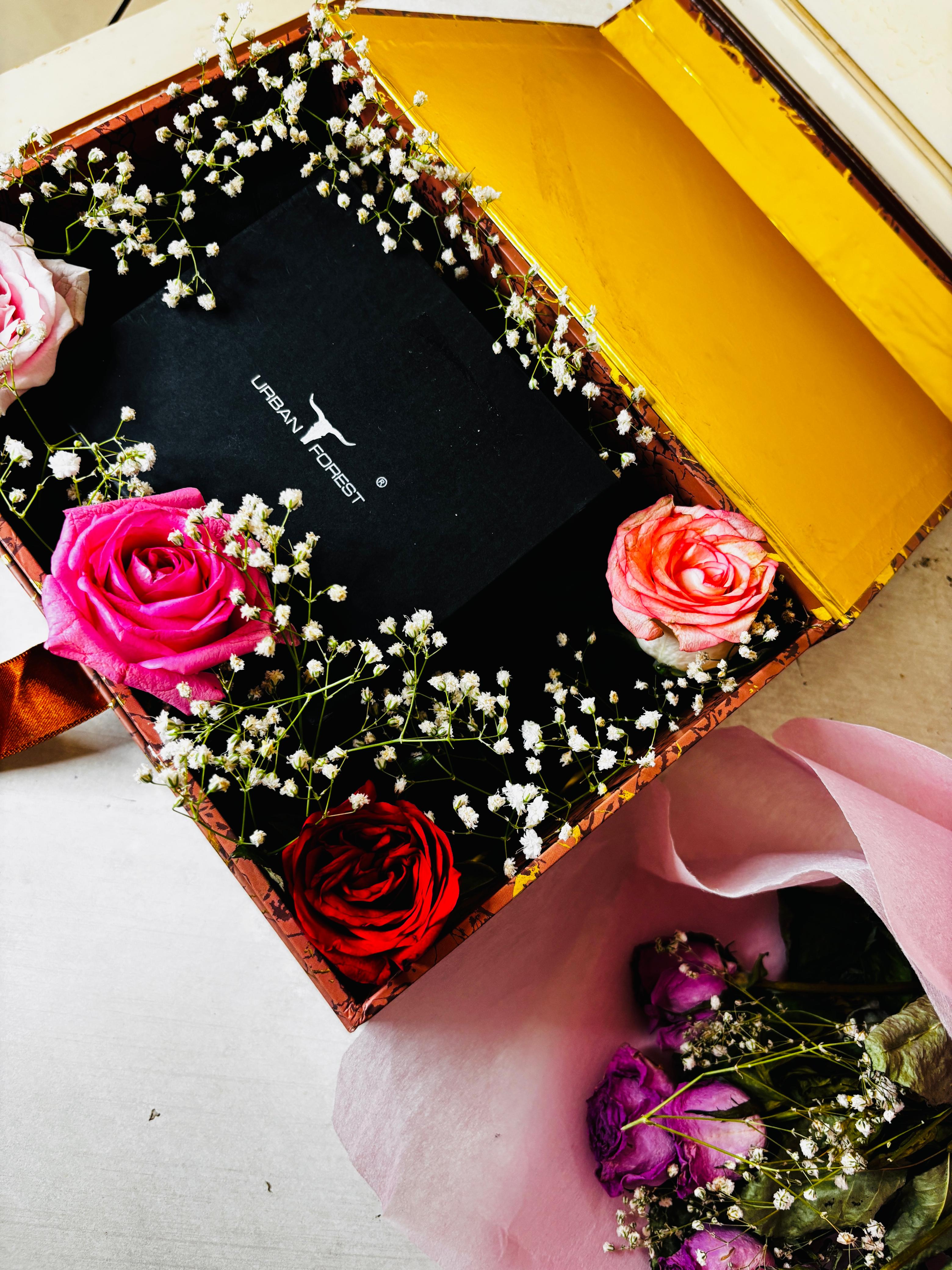 Luxury rose gift box
